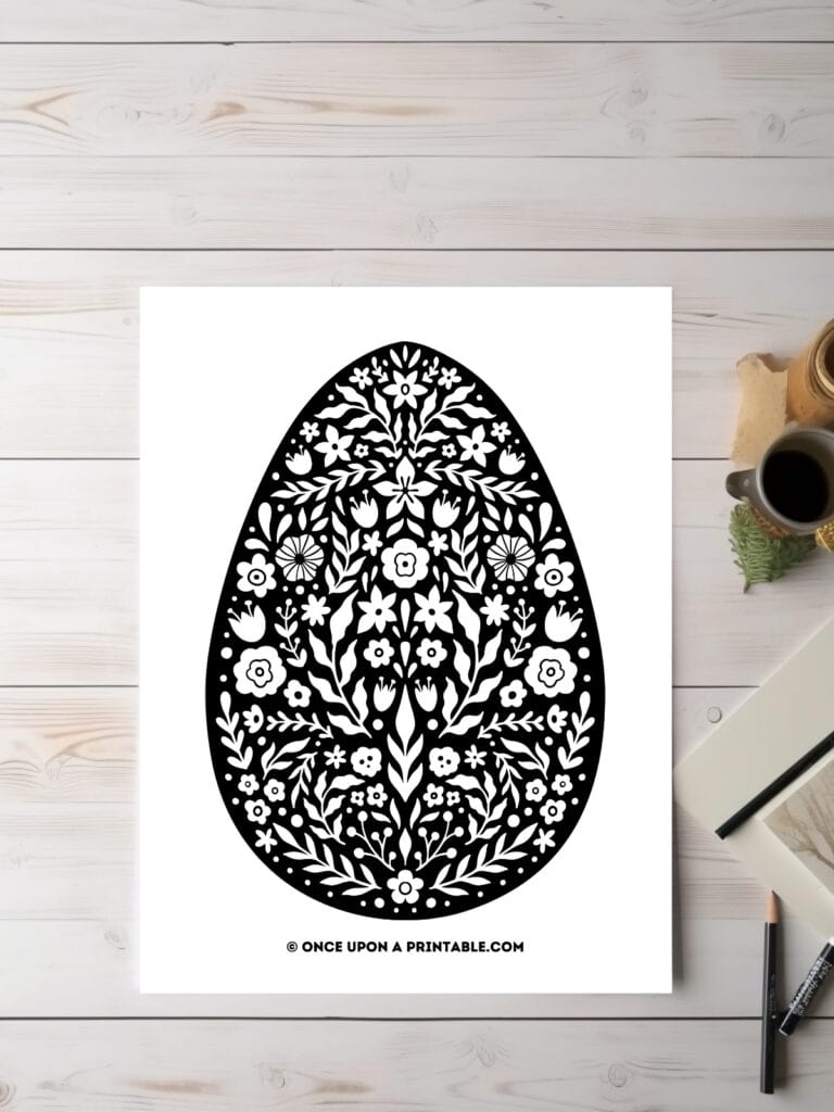 Adult coloring Easter egg complexing coloring page. 