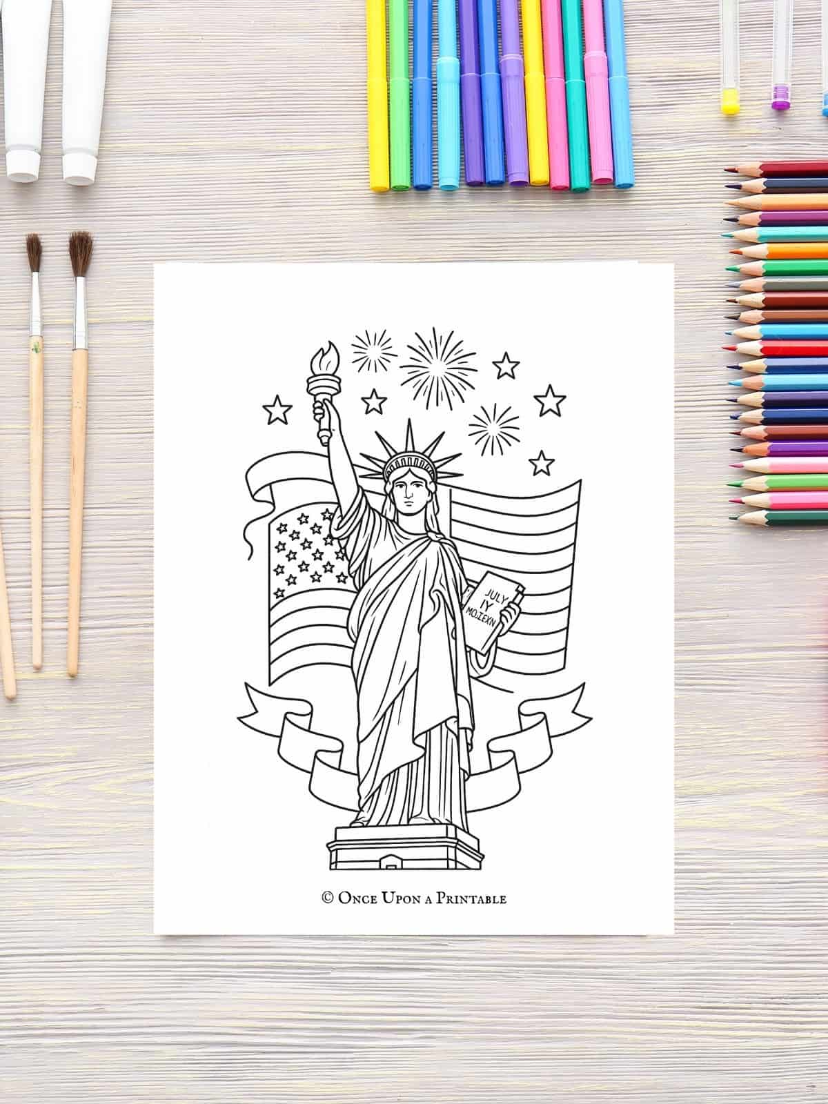 Fourth of July coloring page with the statue of liberty. 